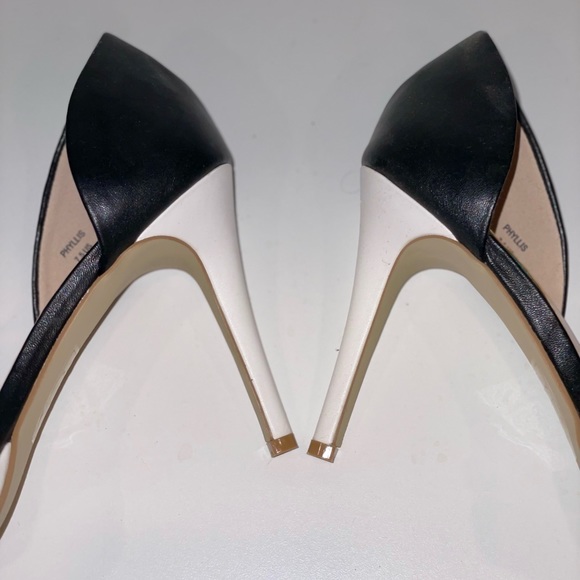 Signature Brand Heels black and white - Picture 5 of 5